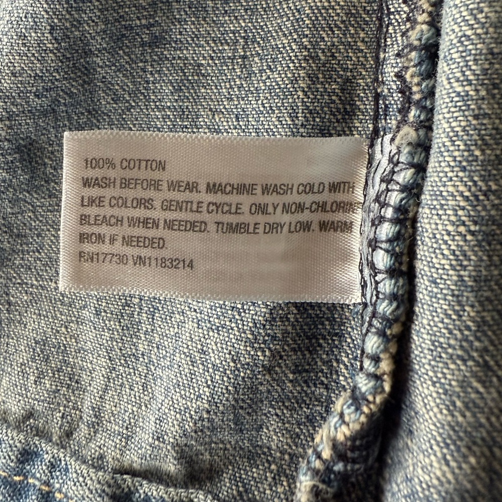 Mossimo Distressed 90s Denim Blue Jean Button-up Cropped Vest Size Medium - Picture 7 of 9
